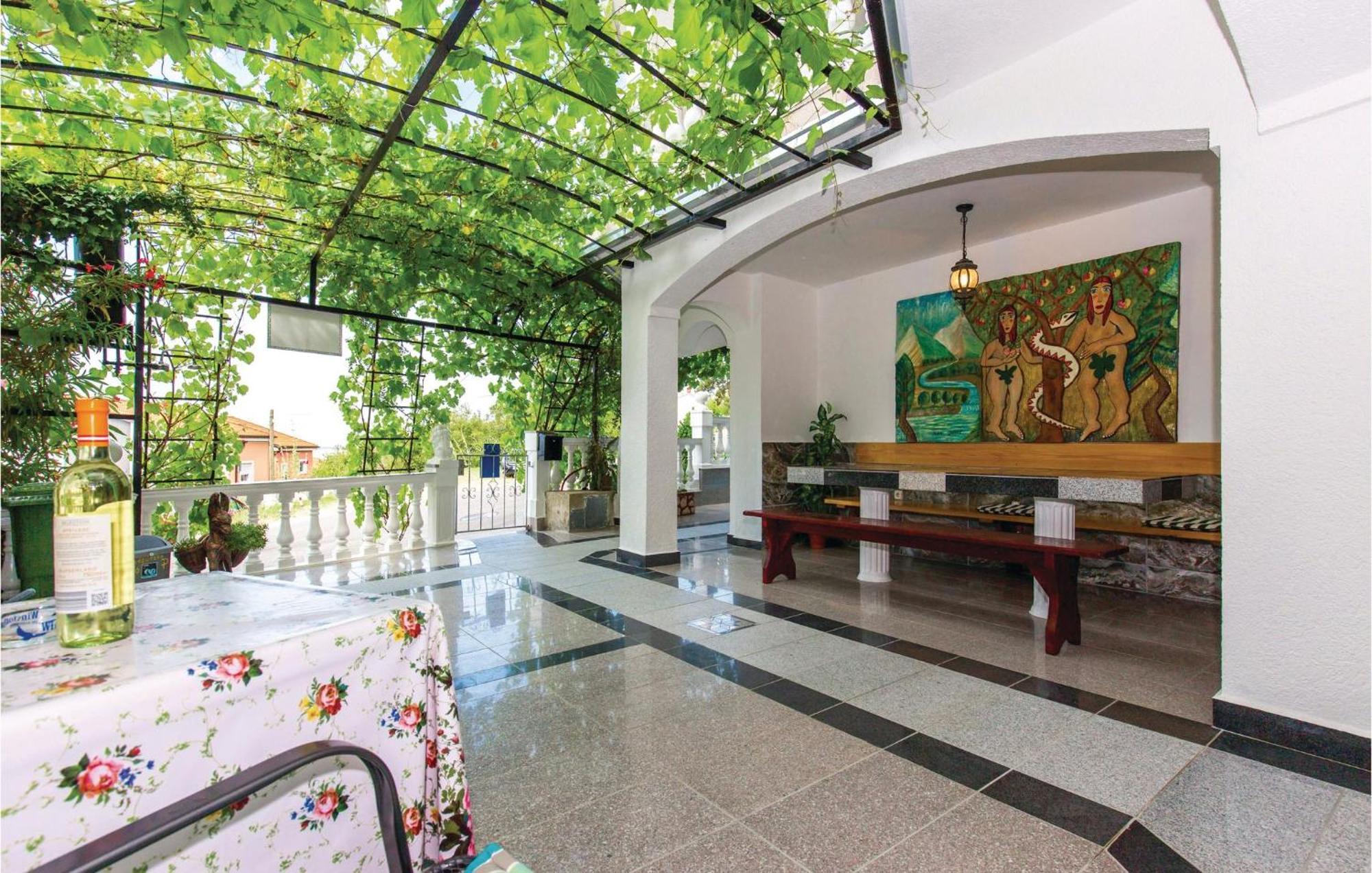 Stunning Apartment In Crikvenica With Wifi ภายนอก รูปภาพ